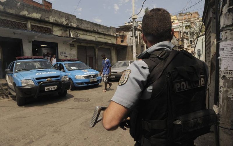 Professor de academia é preso por filmar alunas em academia de São Gonçalo