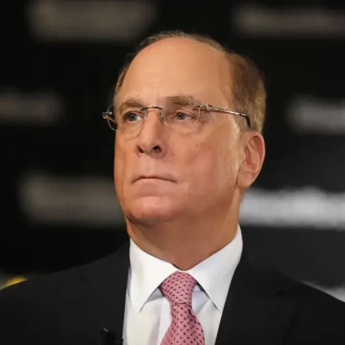 Larry Fink da BlackRock: De Cético a Defensor do Bitcoin como Ativo Financeiro Legítimo
