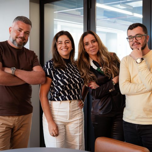 Sede do Grupo Ybera Paris recebe a empresária Cris Arcangeli