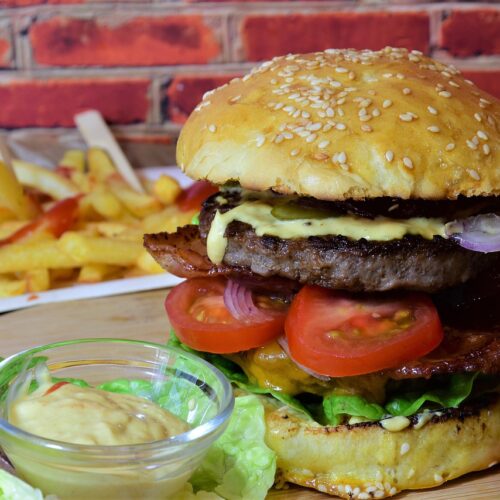 “Alerta Gourmet: 5 indícios de que a hamburgueria pode colocar sua saúde