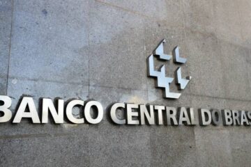 Descubra como resgatar valores perdidos em bancos de forma automática