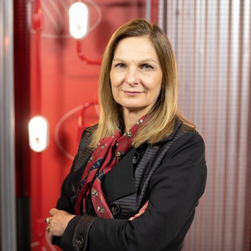 Economista-chefe do Santander analisa o cenário do Brasil no mercado internacional em encontro com empresários paranaenses