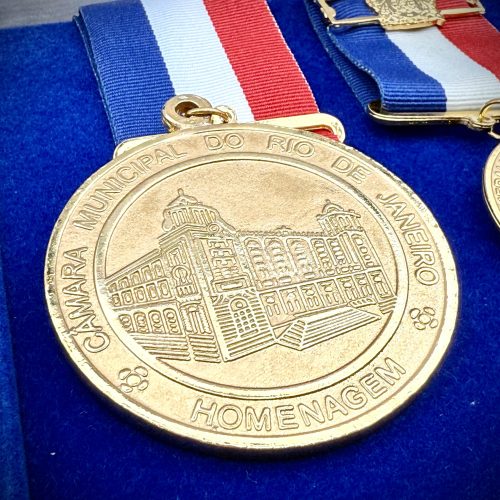 Luiz Carlos dos Reis Príncipe Junior celebra a Medalha Pedro Ernesto com agradecimentos e compromisso social