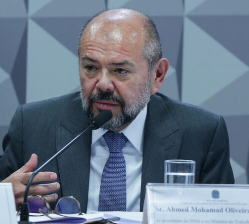 Polícia Federal revela que ex-ministro de Bolsonaro estava envolvido em esquema de corrupção