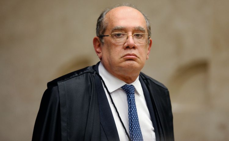 Gilmar Mendes estabelece competência exclusiva da PGR para solicitar impeachment de ministros do STF.