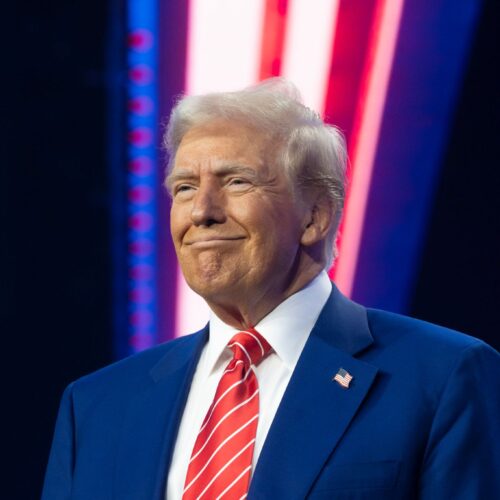 Bolsonaristas se indignam com Trump nas redes sociais após término da Magnitsky