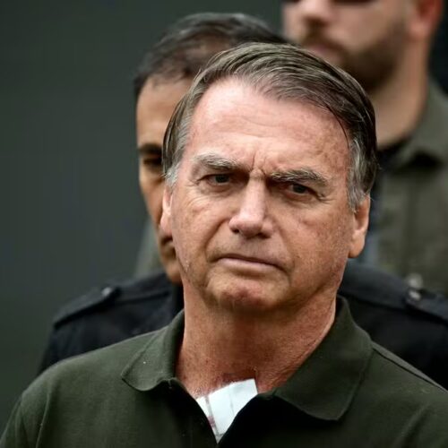 Saúde de Bolsonaro é atualizada por hospital após realização de novo procedimento em 30/12.