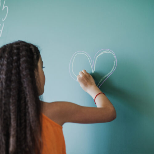 Educação socioemocional conecta escola e mercado na formação dos profissionais do futuro