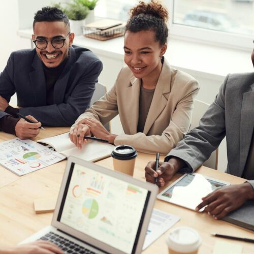 Como colocar em ordem as finanças da sua empresa e reverter a situação econômica desfavorável