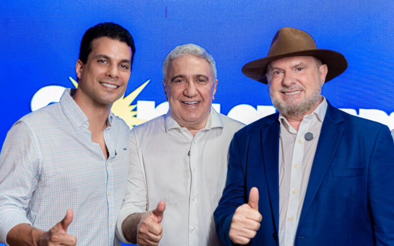 Laurez destaca a importância da colaboração para o futuro do Tocantins durante reunião de pré-candidatura de Carlesse ao Senado
