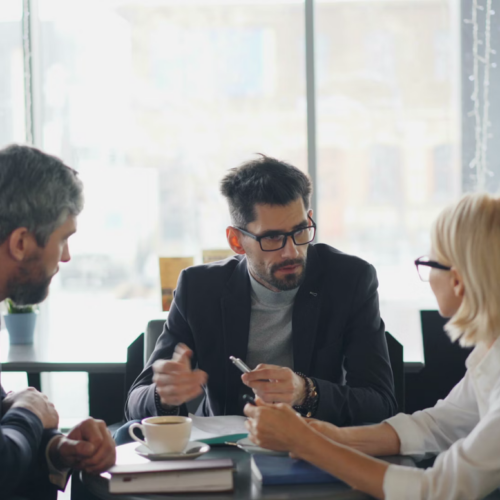 Habilidades essenciais: o poder da tomada de decisão sob pressão na liderança empresarial