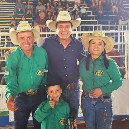 Nilton Franco marca presença na 11ª edição da Festa do Rancho MG com rodeio animado