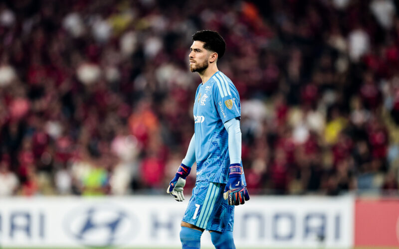 Flamengo rejeita nova oferta do Besiktas por Rossi em meio a rumores da mídia turca