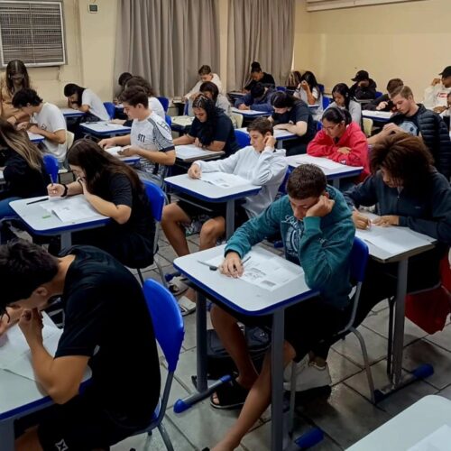 Prova Paulista 2026: Estudantes da Rede Estadual Enfrentam Desafio Educacional
