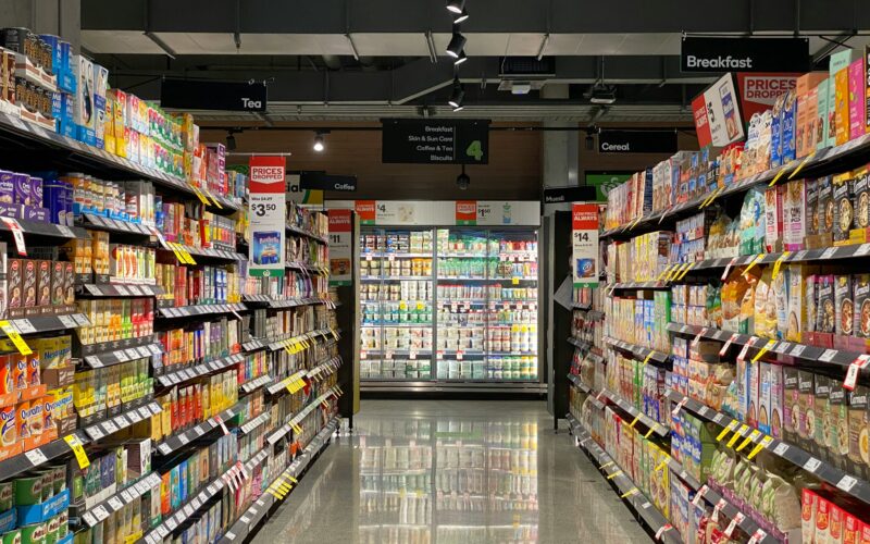 Supermercados de São Paulo podem perder até R$ 1,2 bi ao ano em produtos refrigerados com redução da jornada de trabalho