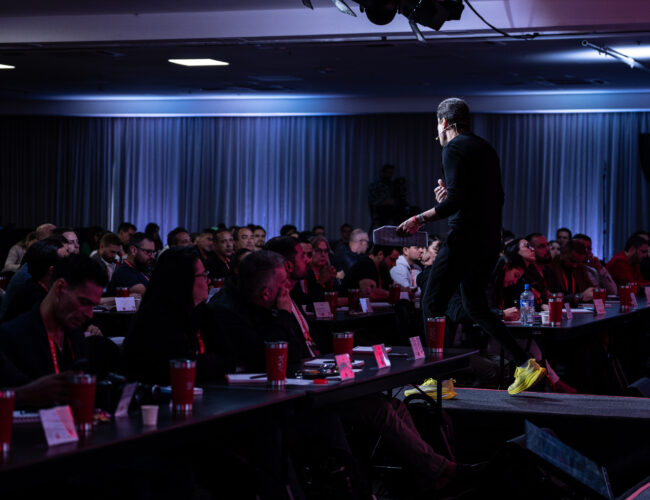 Escala 6×1 no centro do debate nacional reacende alerta do empresariado sobre produtividade, competitividade e sustentabilidade econômica