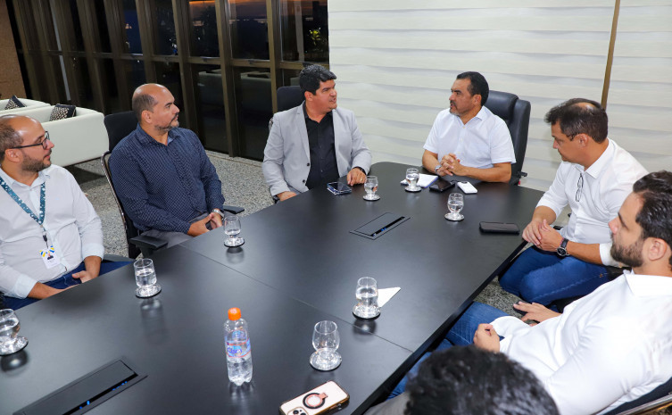Wanderlei Barbosa anuncia a inauguração de nova sala cirúrgica e finalização das obras do HGP