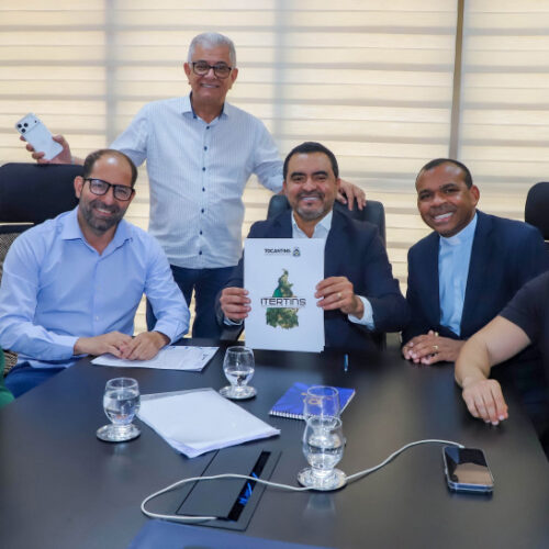 Governador Wanderlei Barbosa formaliza concessão de 27 hectares em Sucupira e garante espaço para a romaria de Dianópolis