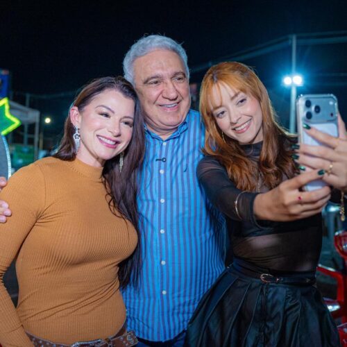 Laurez Moreira marca presença no Arraiá da Amizade e encontra casais do Casamento Comunitário em Gurupi