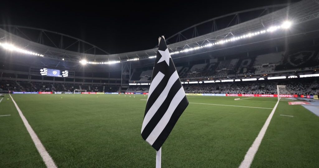 Novo potencial investidor do Botafogo se pronuncia pela primeira vez sobre a aquisição do clube