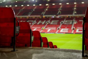 Família Glazer avalia venda do Manchester United em bilhões; saiba mais