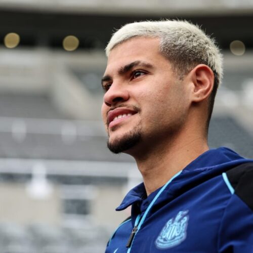 Bruno Guimarães manifesta desejo de deixar o Newcastle e negocia transferência para clube inglês de peso