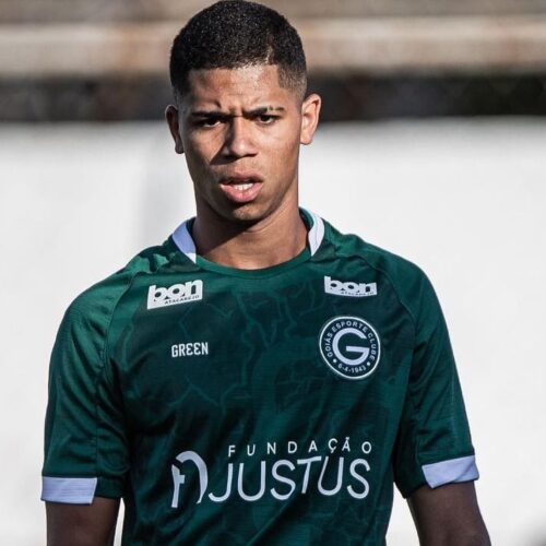 Santos e Grêmio se enfrentam na corrida por atleta; saiba mais
