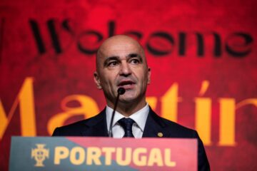 Roberto Martínez se torna candidato a técnico de nova seleção após saída de Portugal