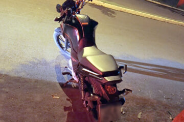 Motorista embriagada colide com poste em Bariri e acaba detida pela polícia