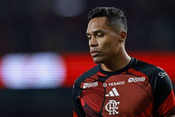 Flamengo assegura novo contrato para defensor e espera retorno de outro jogador