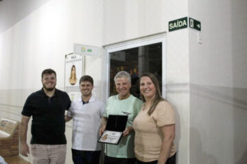 Homenagem: Sala da Apae é batizada em honra à professora Carmen Sola Modolin Aquilante