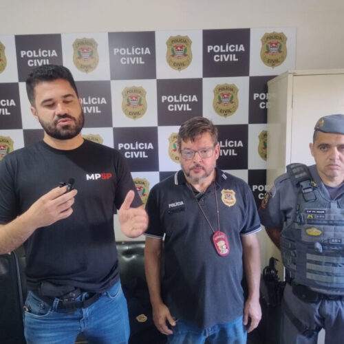 Ação Policial Resulta na Prisão de 12 Pessoas e na Detenção de Dois Adolescentes por Tráfico de Drogas