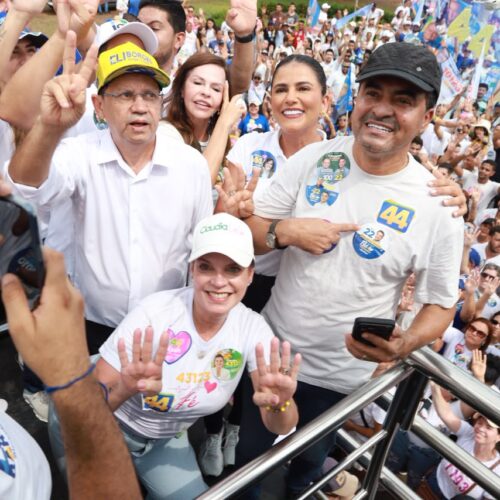 Claudia Lelis se junta a caminhada em Palmas e expressa: “Momento de trabalho árduo, fé e agradecimento