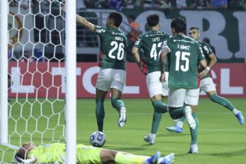 Palmeiras avalia saídas de jogadores e pode lucrar milhões com dispensas